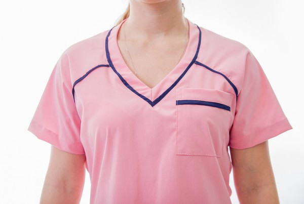 Modelo 4, feminino, detalhe