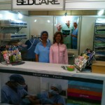 Marcia e Magda no estande da SBOE